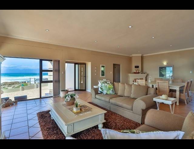 4 BEDROOM HOUSE FOR SALE IN JONGENSFONTEIN